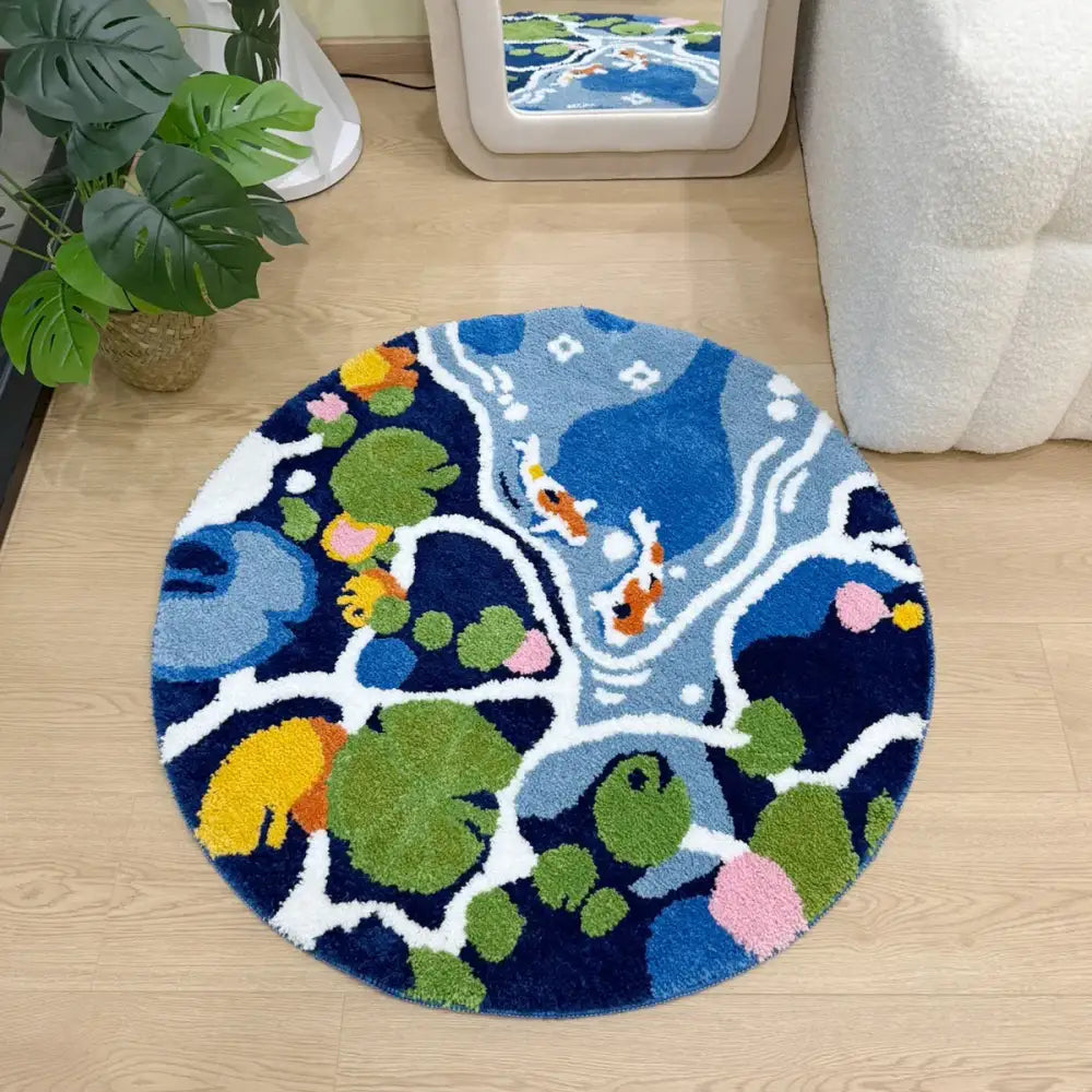 Tapis carpe koi rond en tissu doux avec motif aquatique coloré de carpe koi et nénuphars en bleu et vert